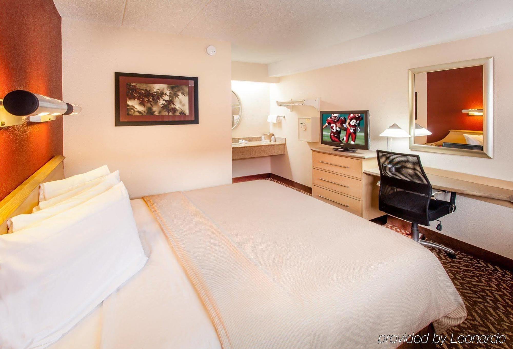 Red Roof Inn Detroit - Troy Dış mekan fotoğraf