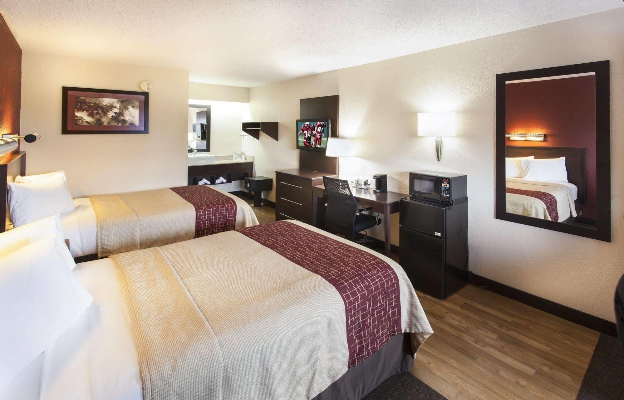 Red Roof Inn Detroit - Troy Dış mekan fotoğraf