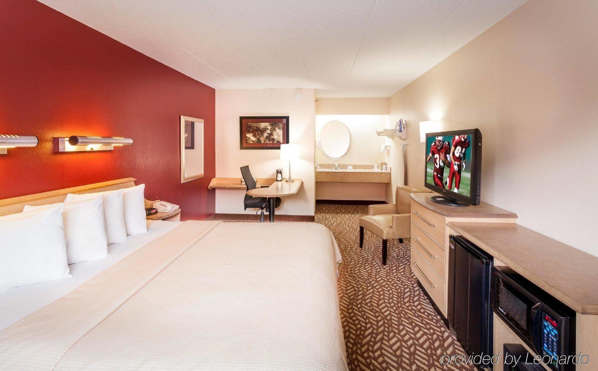 Red Roof Inn Detroit - Troy Dış mekan fotoğraf